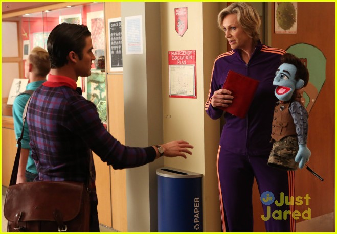 glee puppet master pics preview 17