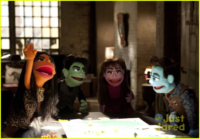 glee puppet master pics preview 21