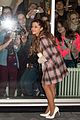 ariana grande amsterdam arrival with fans 10