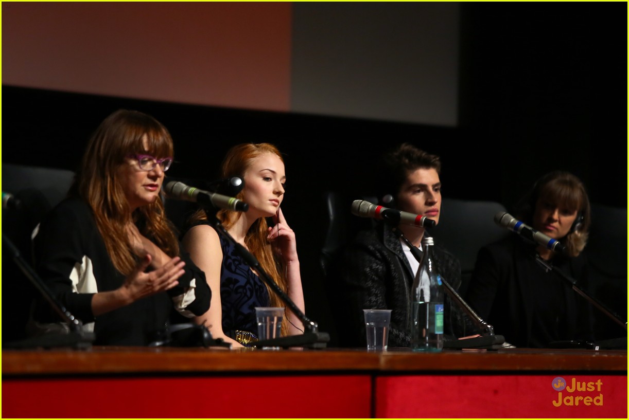 gregg sulkin sophie turner another me rome call conf 02