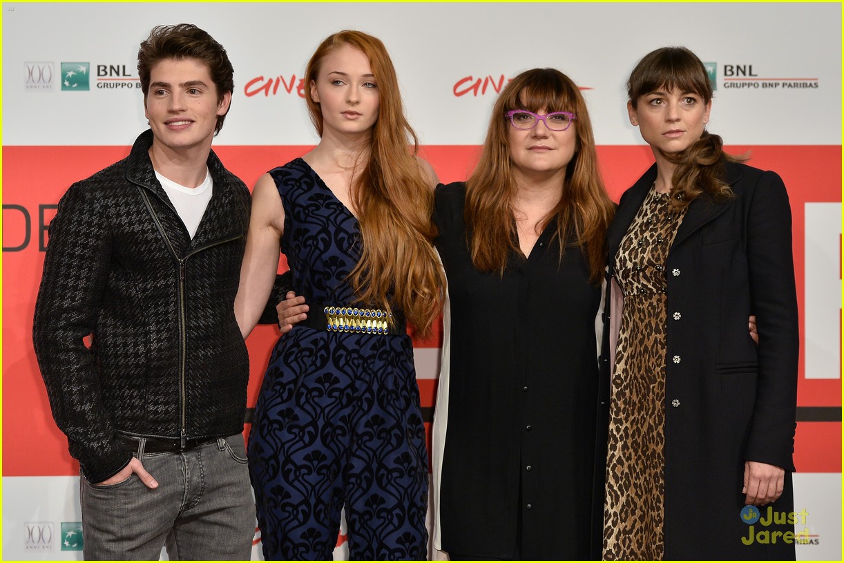 gregg sulkin sophie turner another me rome call conf 14