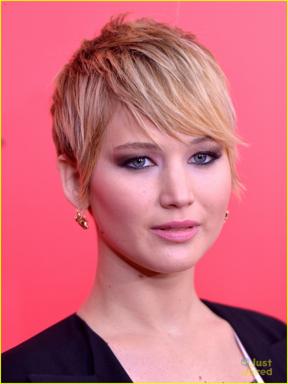 jennifer lawrence the hunger games catching fire nyc premiere 01