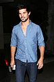 taylor lautner dinner date marie avgeropoulos 06