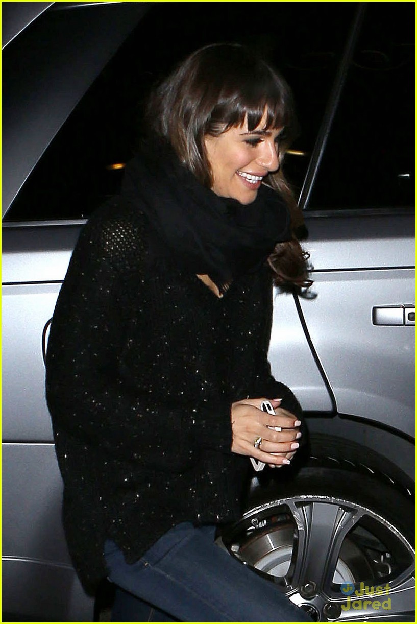 lea michele driving cory monteiths car 01