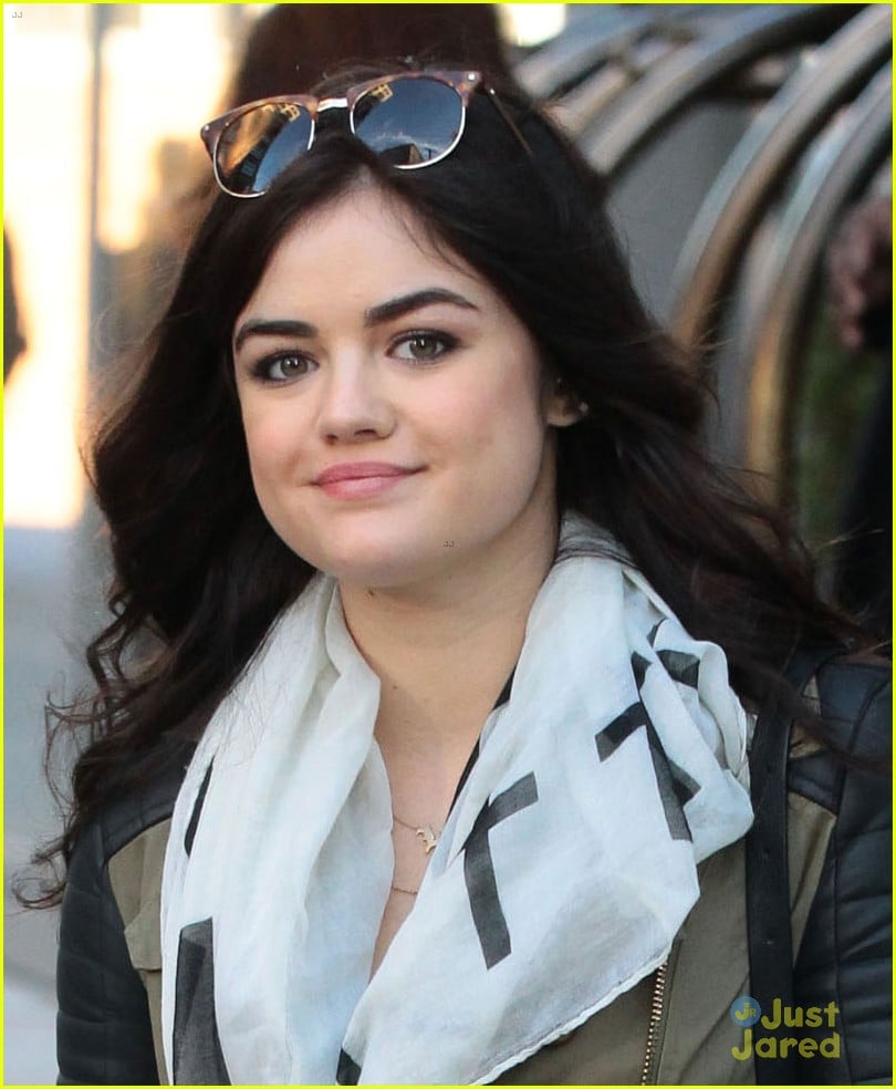 lucy hale strives to be daring on the red carpet 01