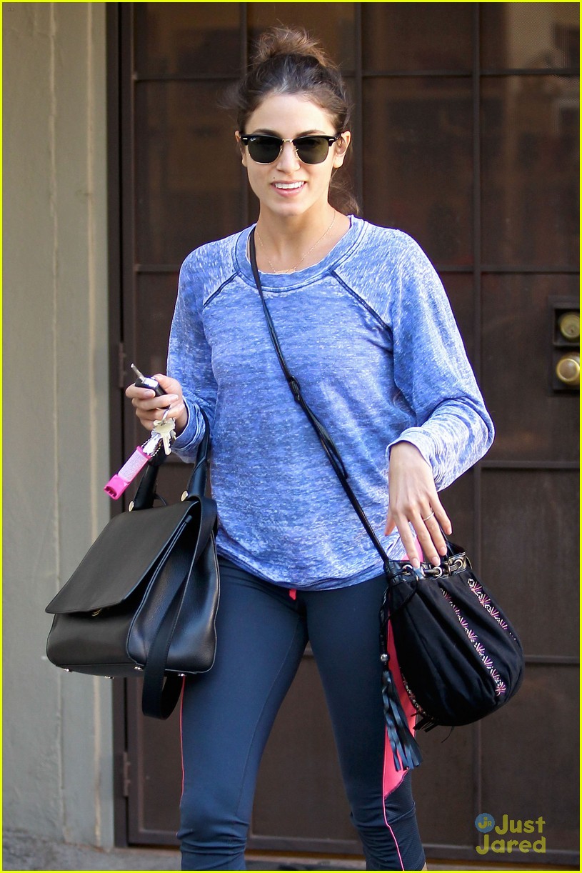 nikki reed workout after twilight lunch 07