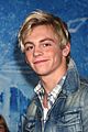 r5 china mcclain frozen premiere attendees 13
