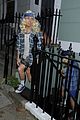 harry styles blonde wig with nick grimshaw 03