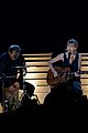 taylor swift red cma awards 2013 performance watch 05