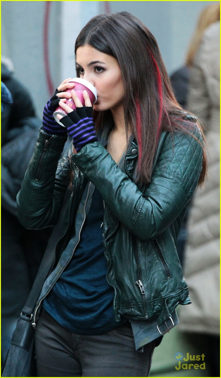 victoria justice coffee eye candy set 02