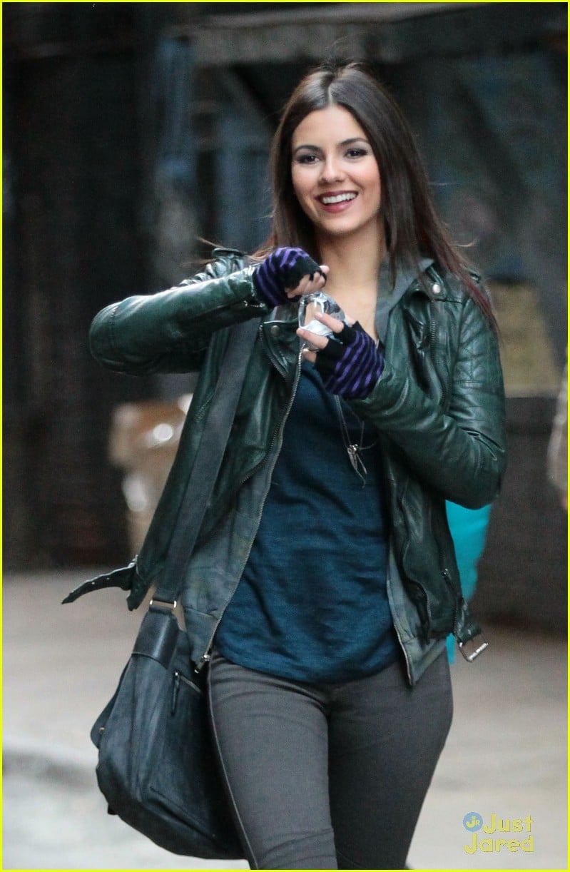 victoria justice coffee eye candy set 06