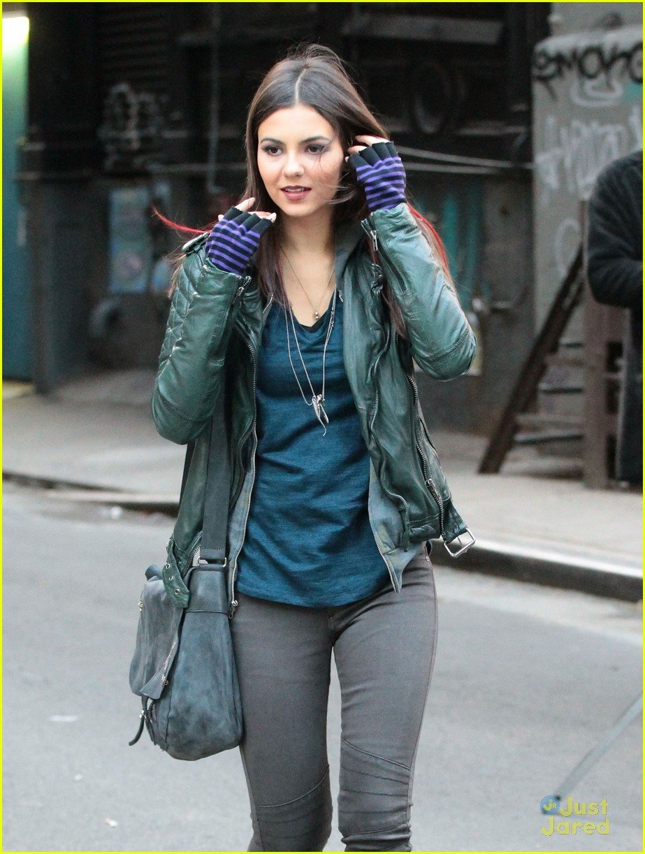 victoria justice coffee eye candy set 10