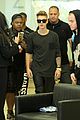justin bieber previews one life whats hatnin swap it out 03
