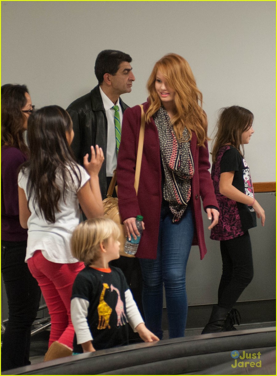 debby ryan lax return young fans 03