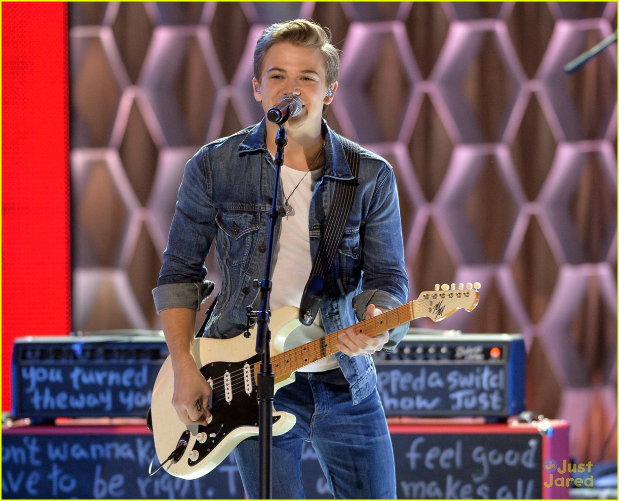 hunter hayes cmt artists year 03
