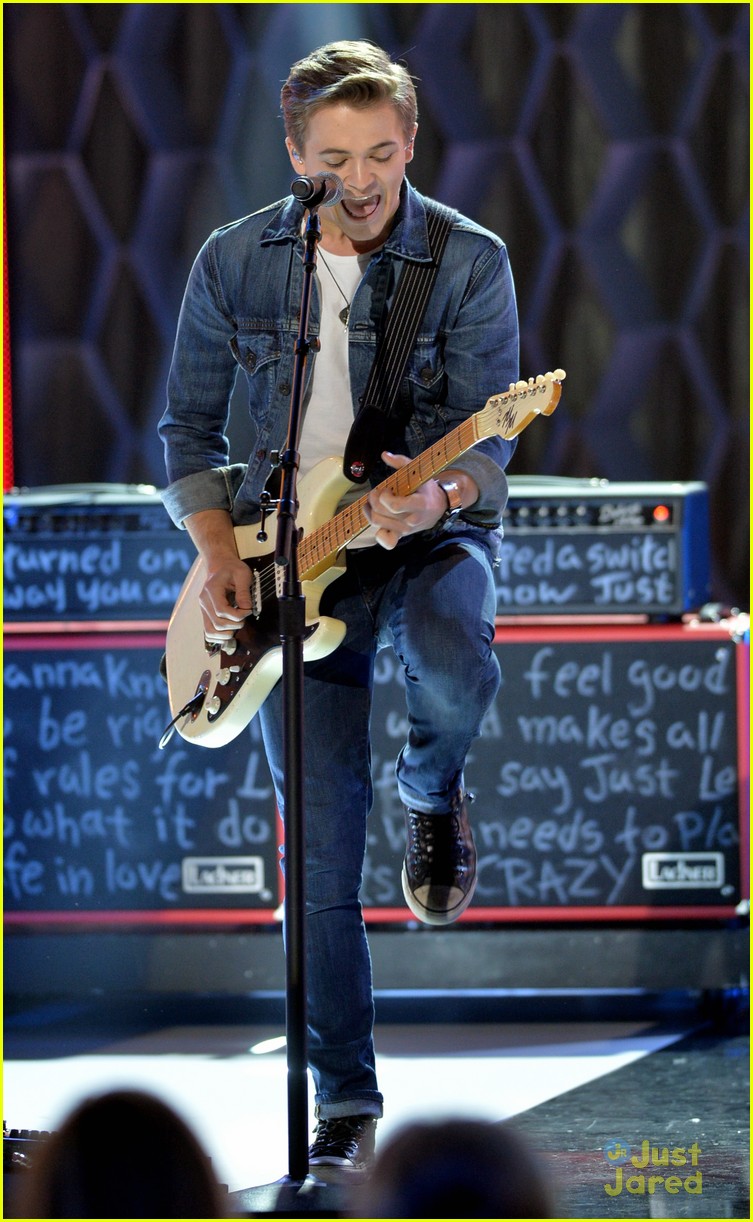 hunter hayes cmt artists year 24