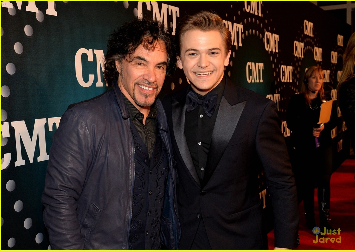 hunter hayes cmt artists year 27