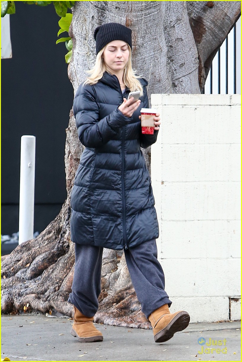 julianne hough christmas gifts galore 02