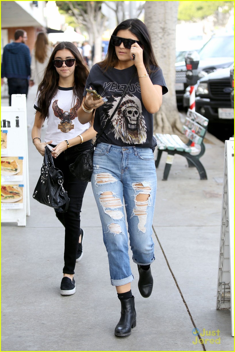 kylie jenner ripped jeans larchmont 14
