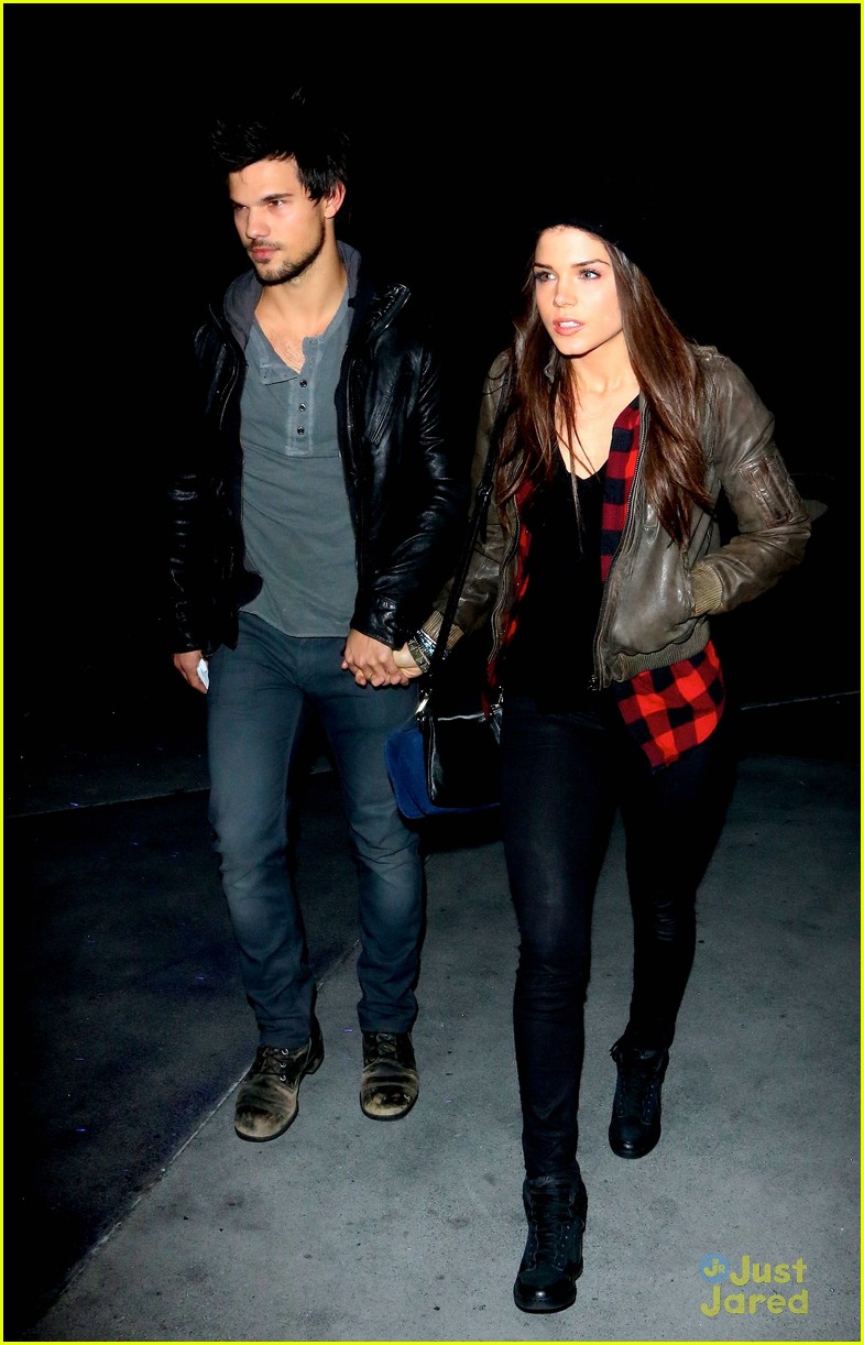 taylor lautner marie avgeropoulos jayz concert 02