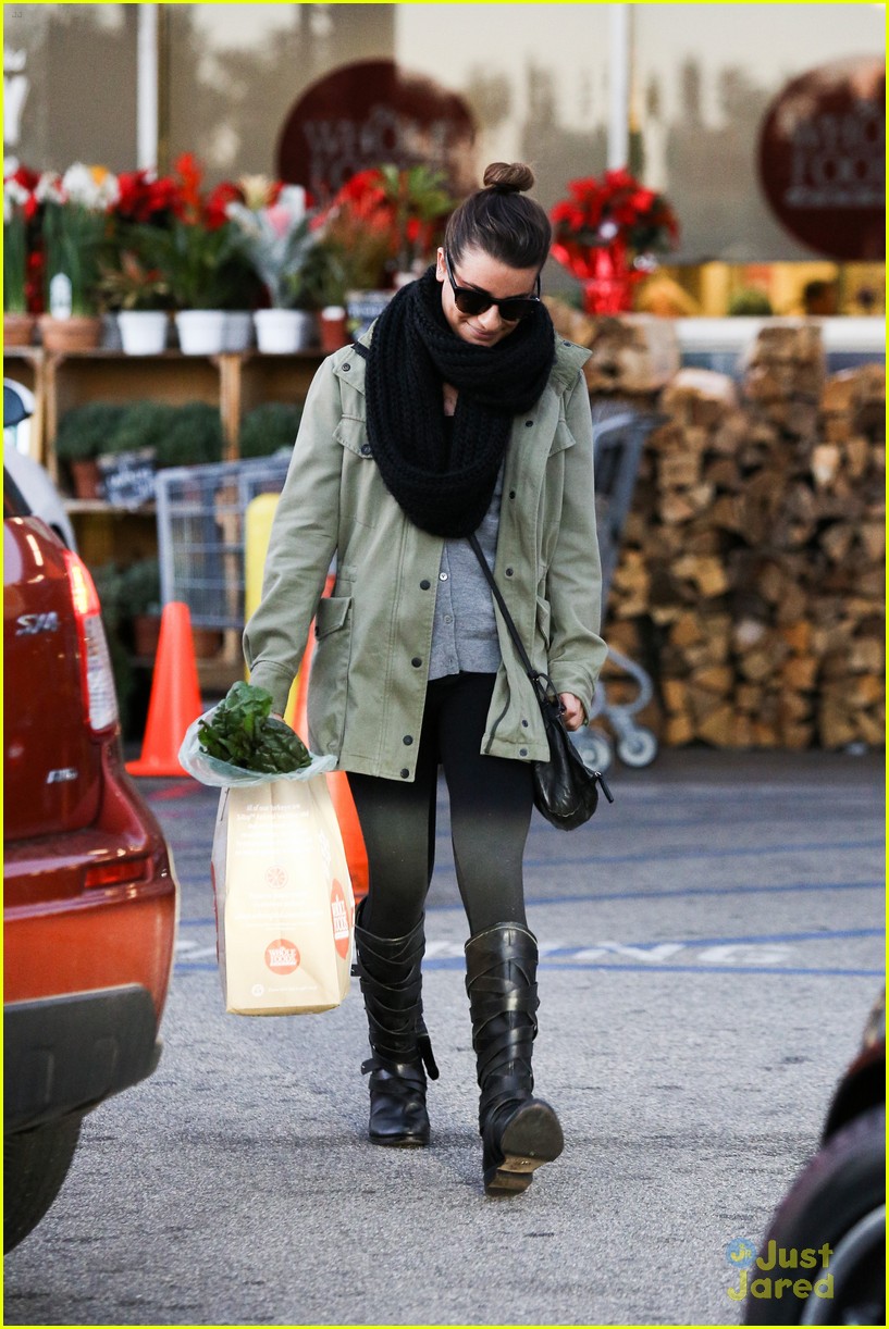 lea michele grocery store stop 16