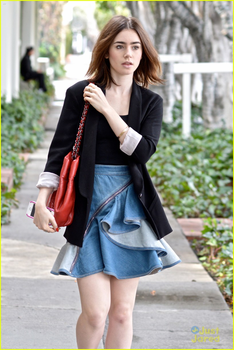 lily collins lunch meeting 11