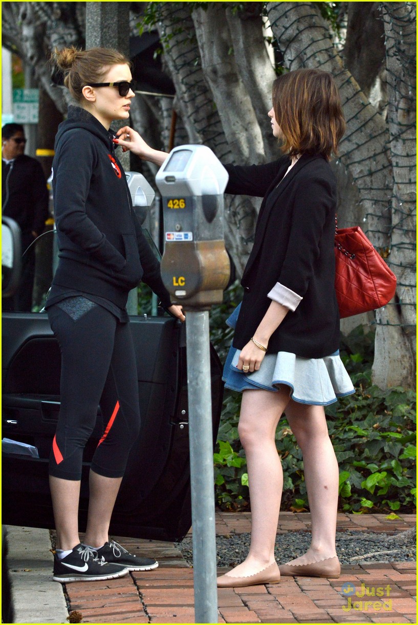 lily collins lunch meeting 12