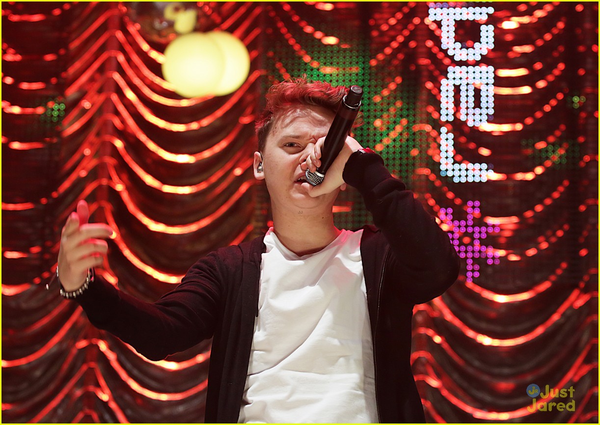 little mix conor maynard radio city live performers 27