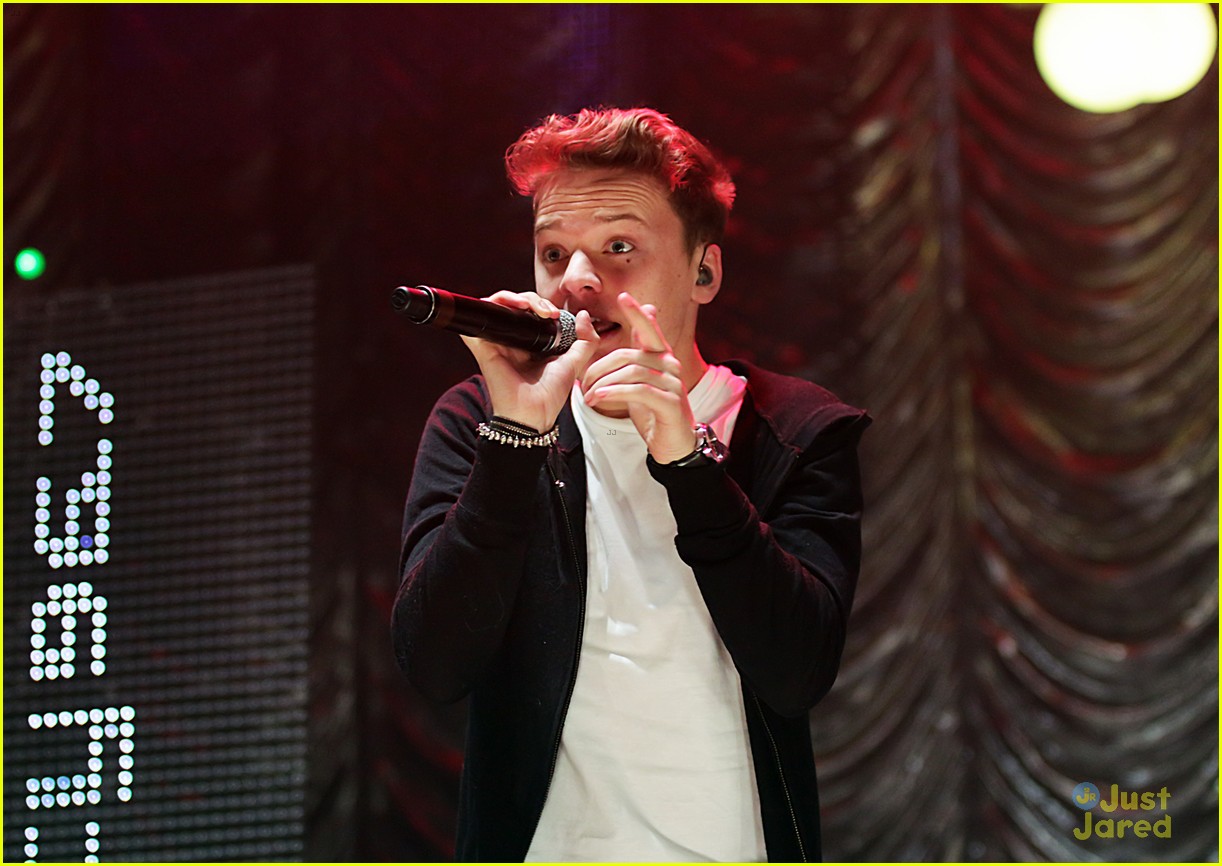 little mix conor maynard radio city live performers 29