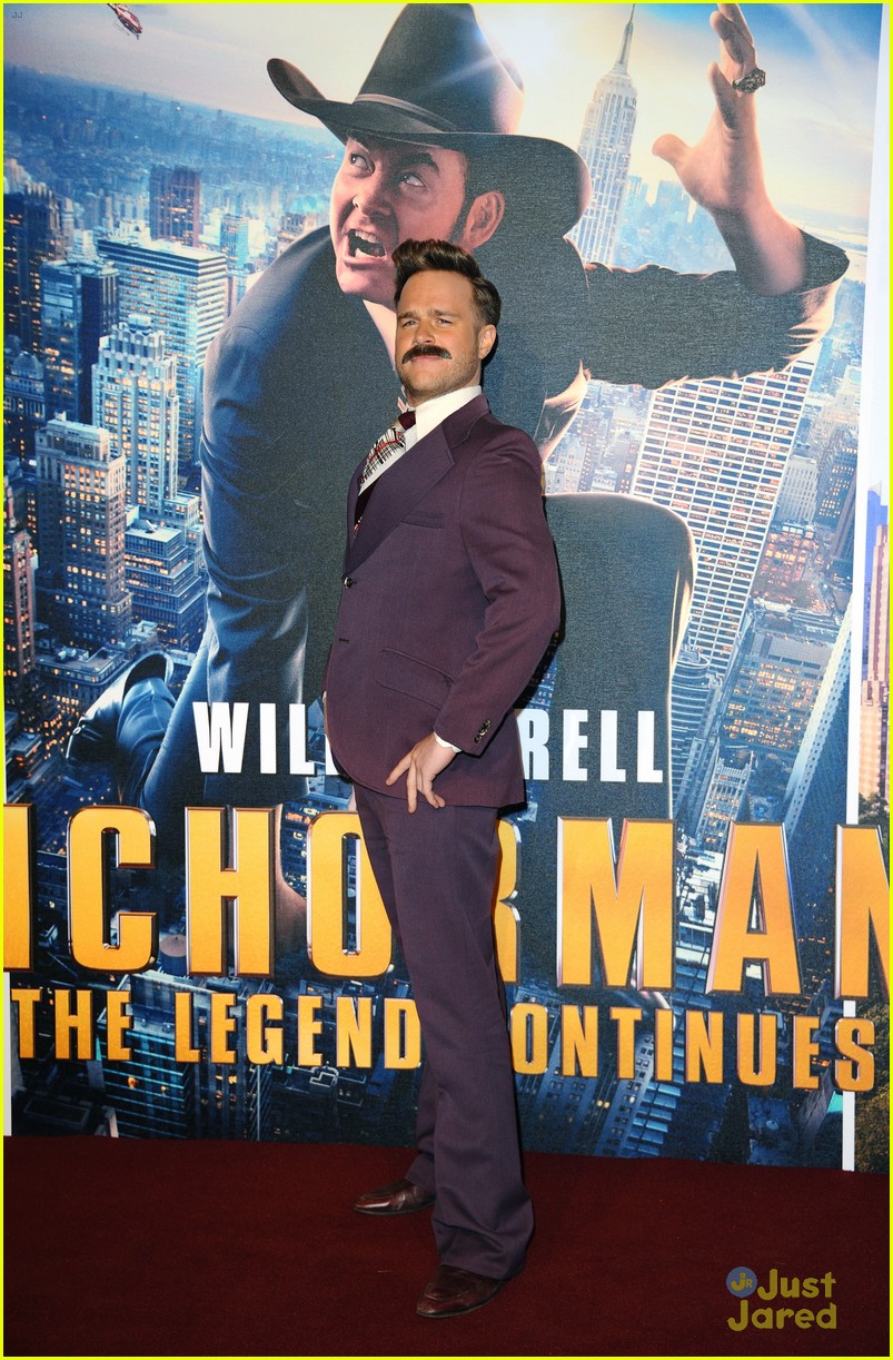 olly murs sports mustache at anchorman 2 premiere 01