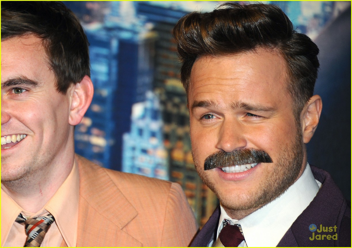olly murs sports mustache at anchorman 2 premiere 02
