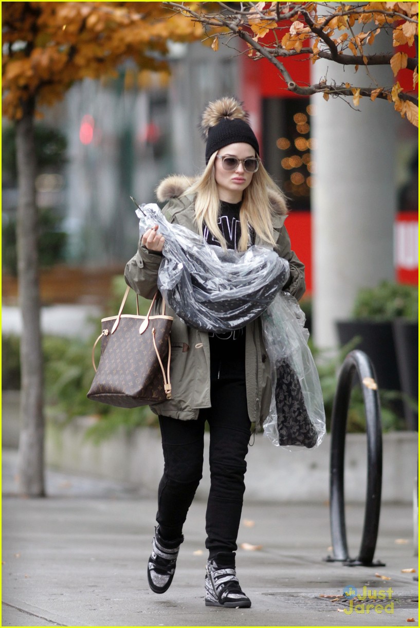 emma rigby dry cleaner drop off 11