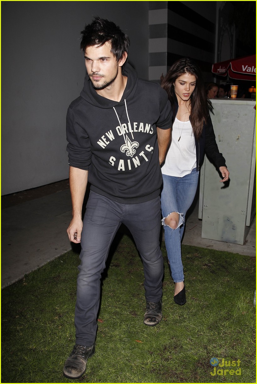 taylor lautner marie avgeropoulos hollywood dinner date 06