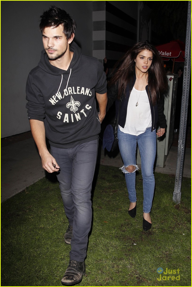 taylor lautner marie avgeropoulos hollywood dinner date 07