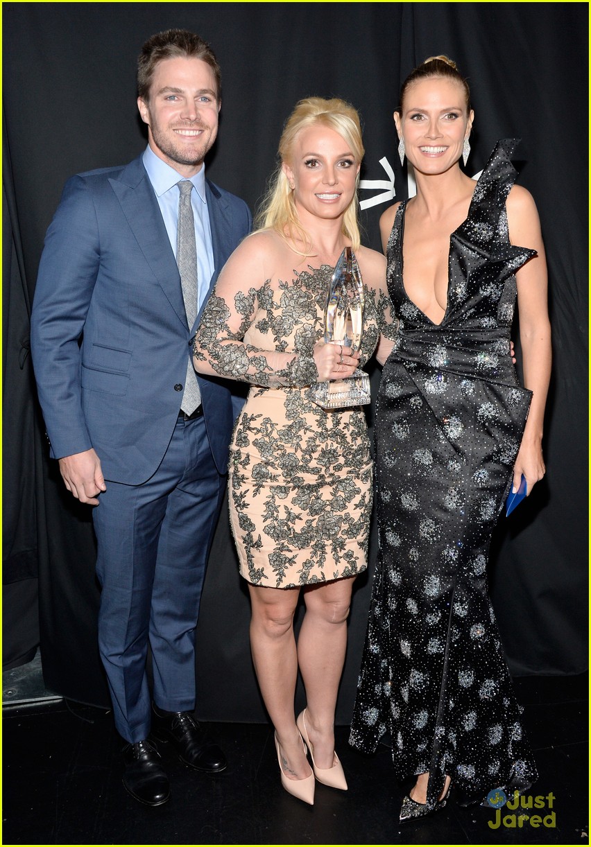 stephen amell peoples choice awards 2014 02