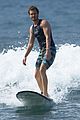 andrew garfield emma stone hawaii surfing 06