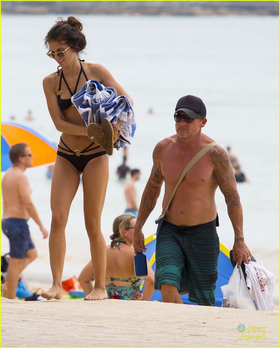 annalynne mccord bikini beach babe with shirtless dominic purcell 25