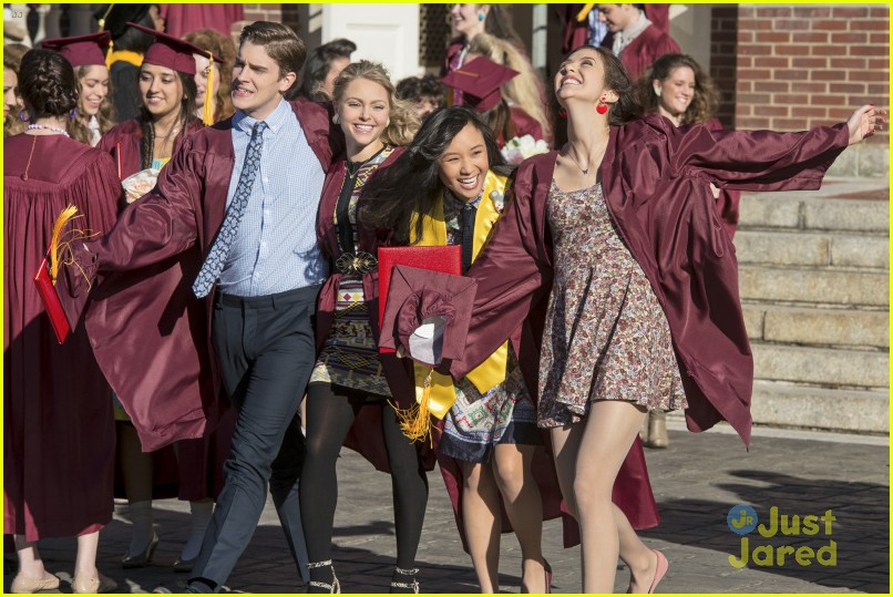 the carrie diaries season finale is carrie moving to cali exclusive clip 13