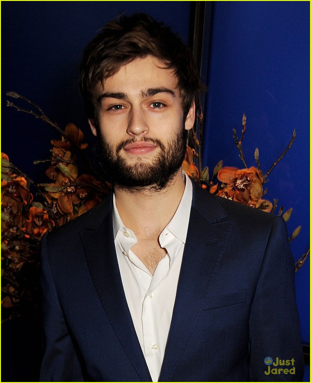douglas booth london collections closing dinner 01