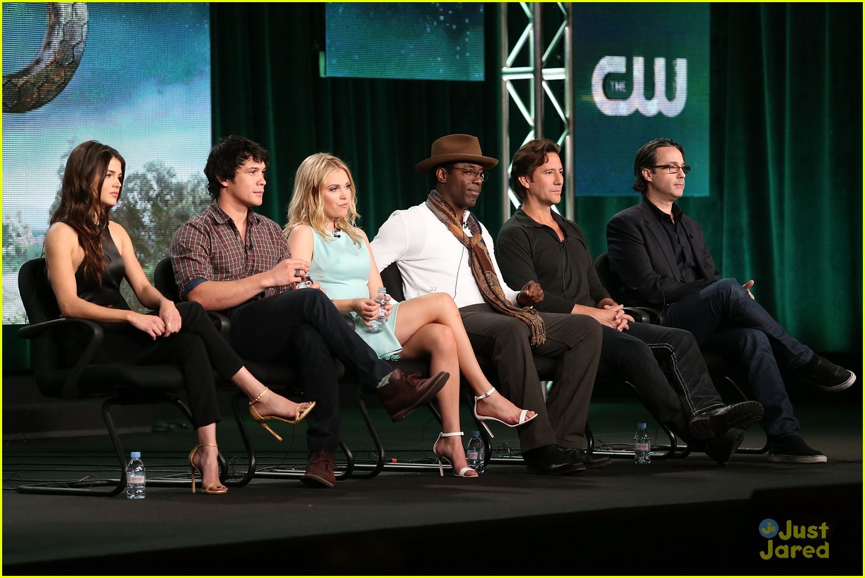 eliza taylor marie avgeropoulos the 100 tca 2014 panel 05