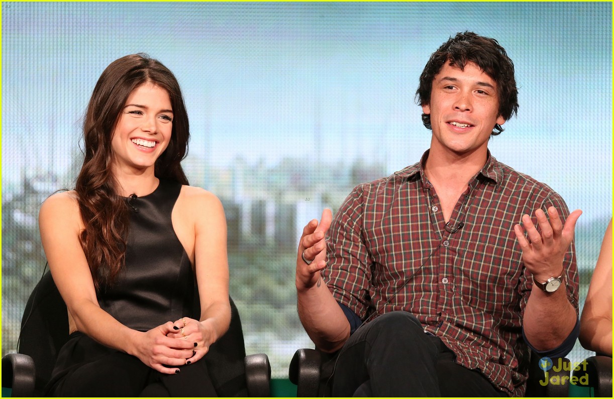 eliza taylor marie avgeropoulos the 100 tca 2014 panel 09