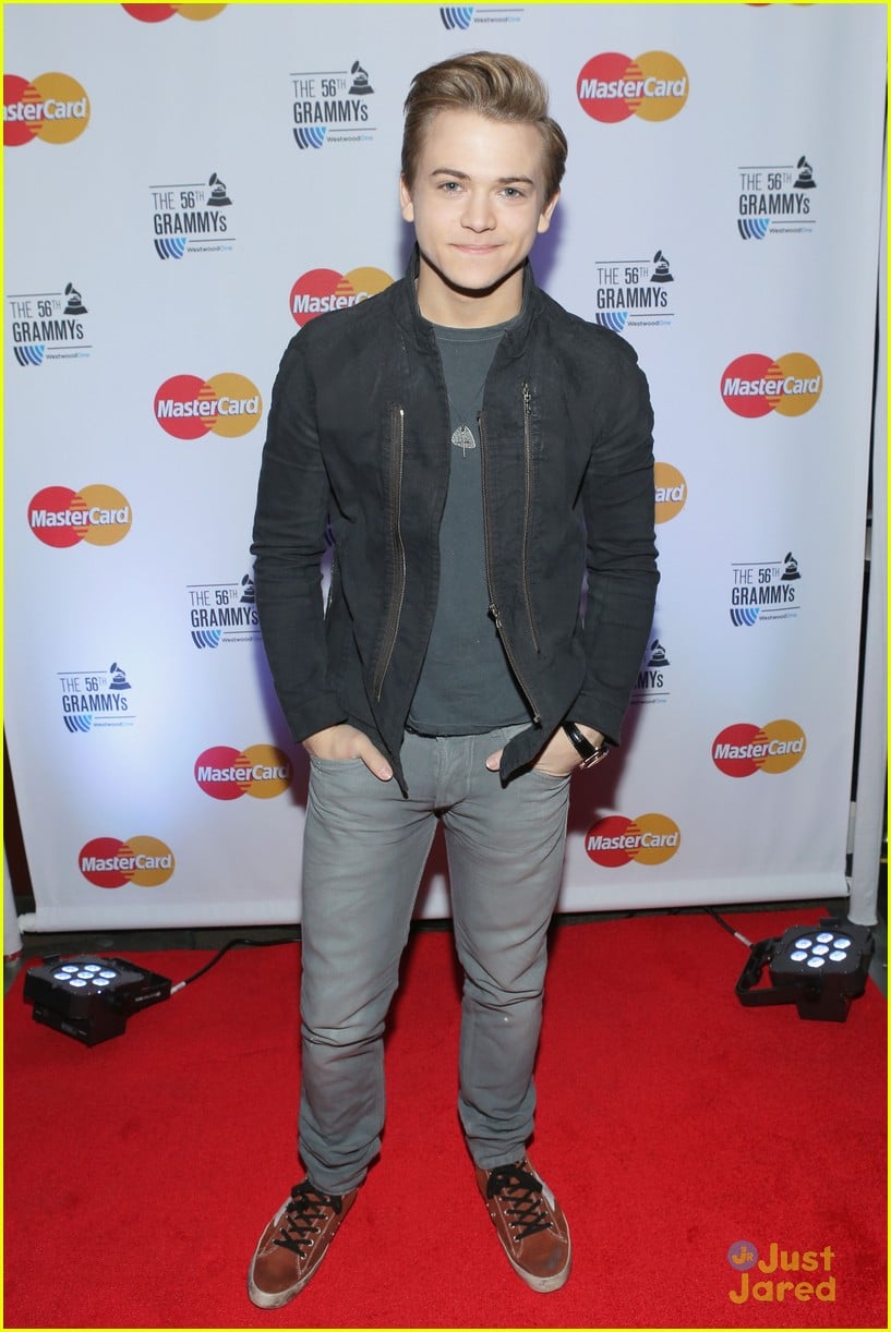 Hunter Hayes Debuting 'Invisible' During the Grammys 2014: Photo 638739 |  2014 Grammys, Hunter Hayes Pictures | Just Jared Jr., image size:817x1222