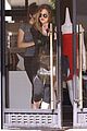 kendall jylie jenner saturday shoppers 35