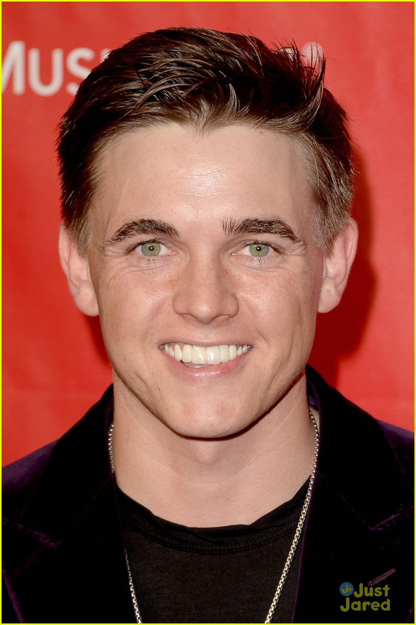 jesse mccartney katie peterson musicares person of the year 03