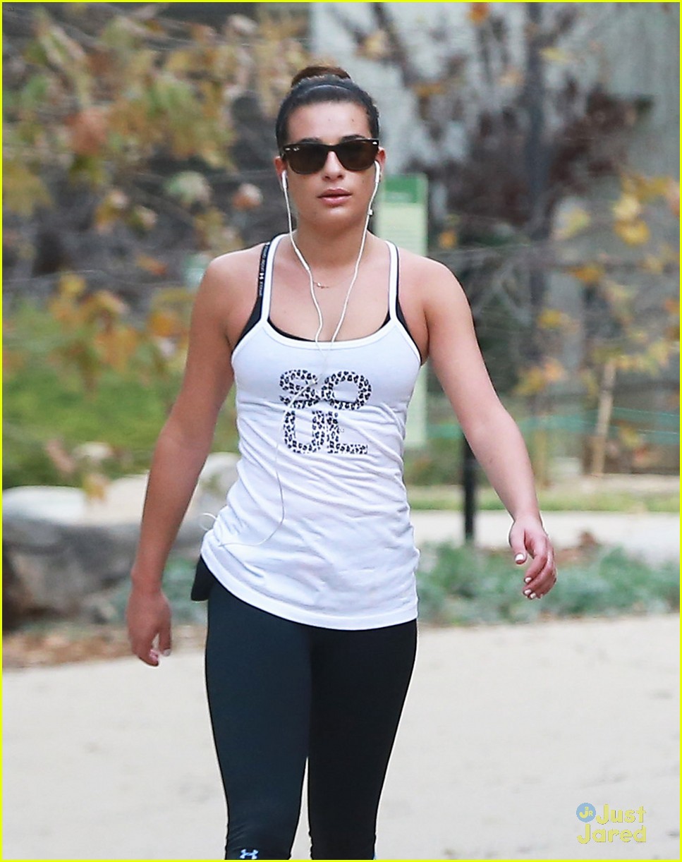 lea michele coldwater canyon hike before glee rehearsal 02