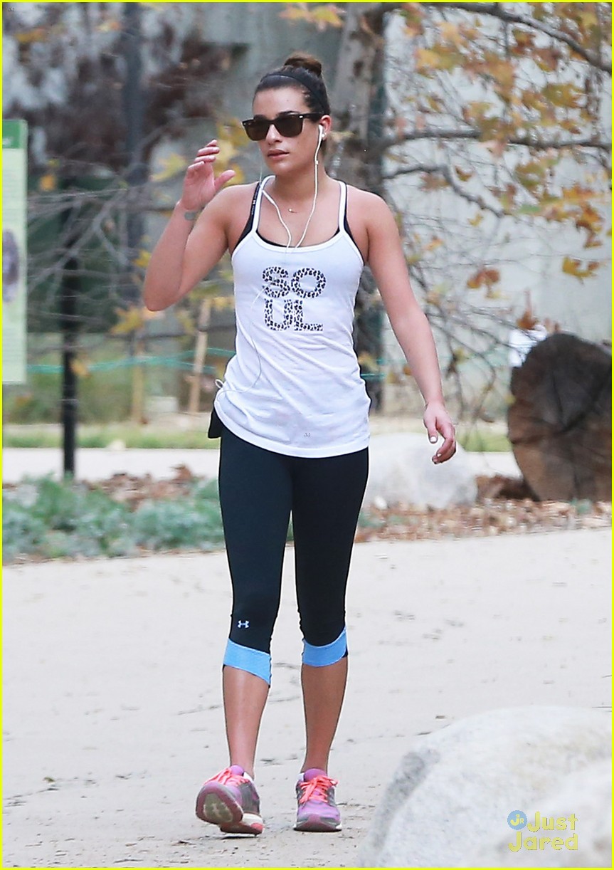 lea michele coldwater canyon hike before glee rehearsal 07