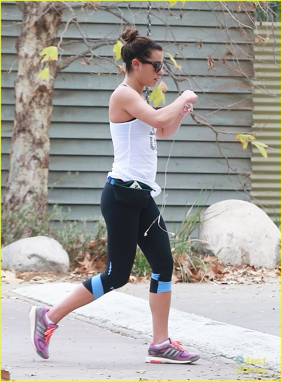 lea michele coldwater canyon hike before glee rehearsal 14