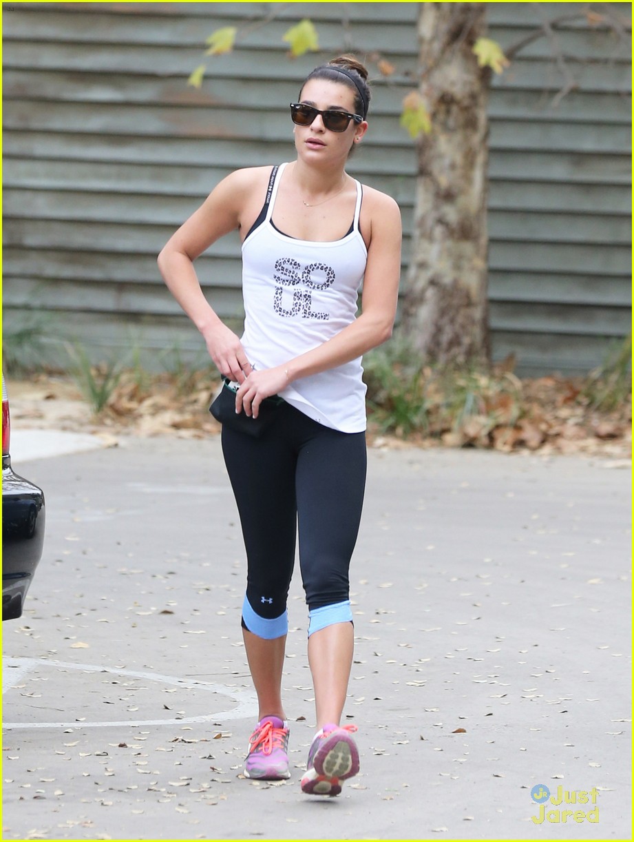 lea michele coldwater canyon hike before glee rehearsal 20