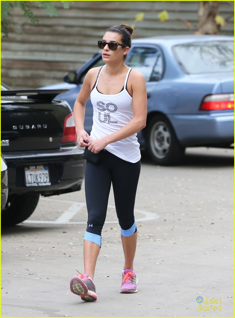 lea michele coldwater canyon hike before glee rehearsal 22