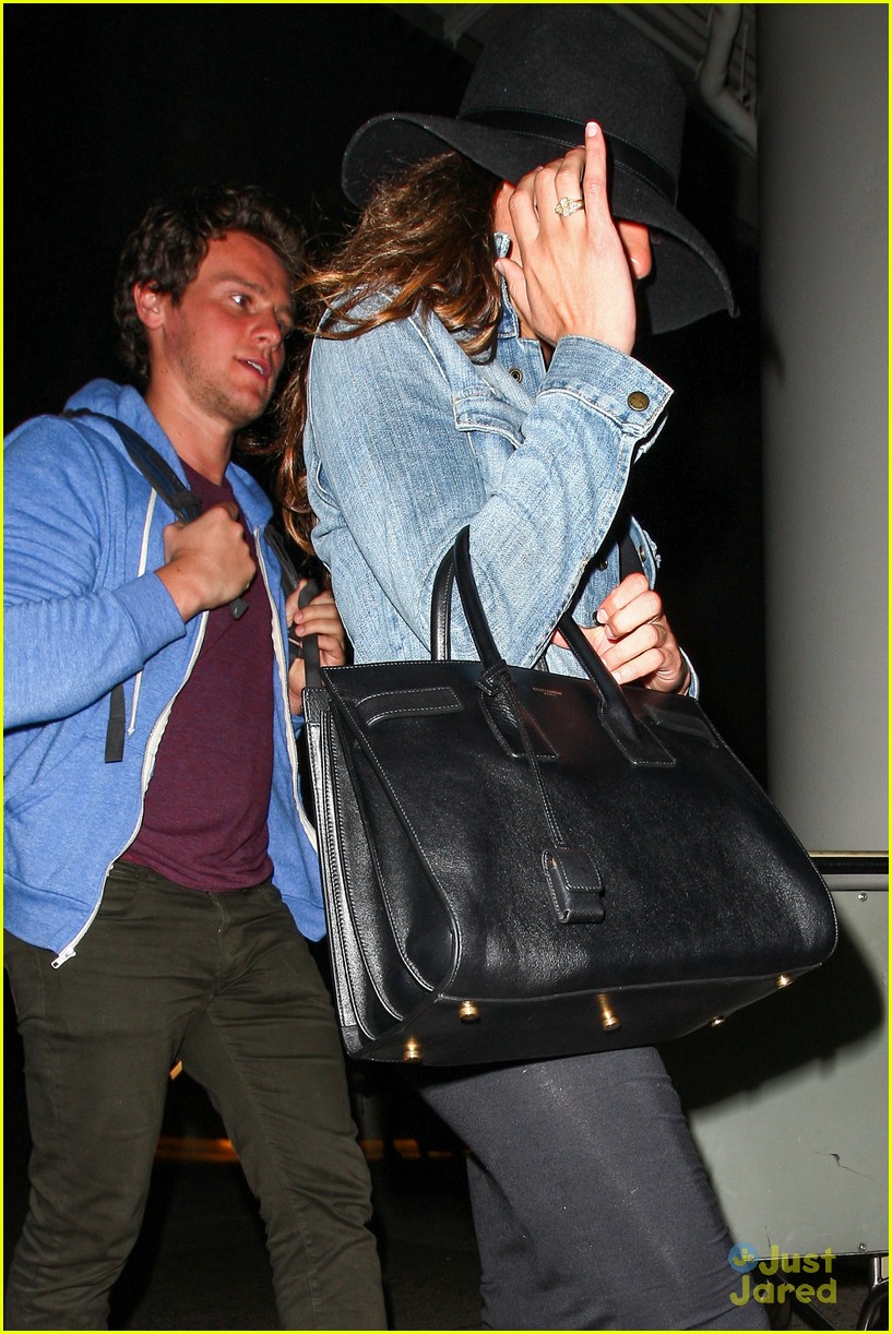 lea michele lax after mexico 07